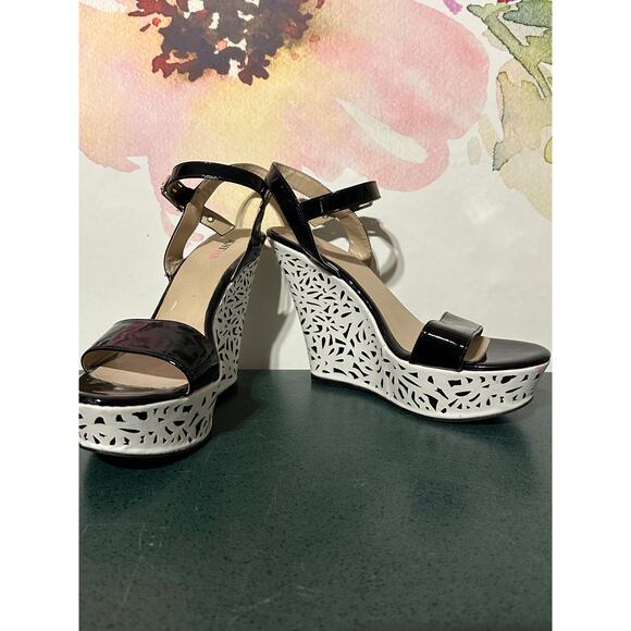 JustFab Wedge Strappy Heels Black and White Designs Summer Classy Ankle Strap 10 - Picture 4 of 6